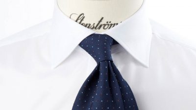 Cách thắt cà vạt kiểu Four in hand knot