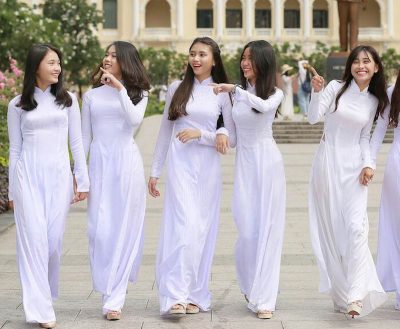 Trang phục học sinh